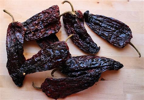 PEPPER: ANCHO CHILI (DRIED)