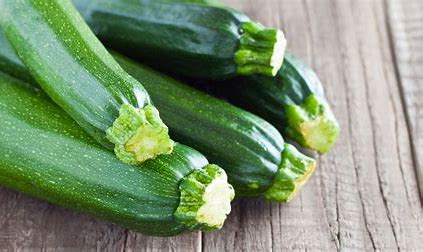 [016-02518] SQUASH: ZUCCHINI  CASE